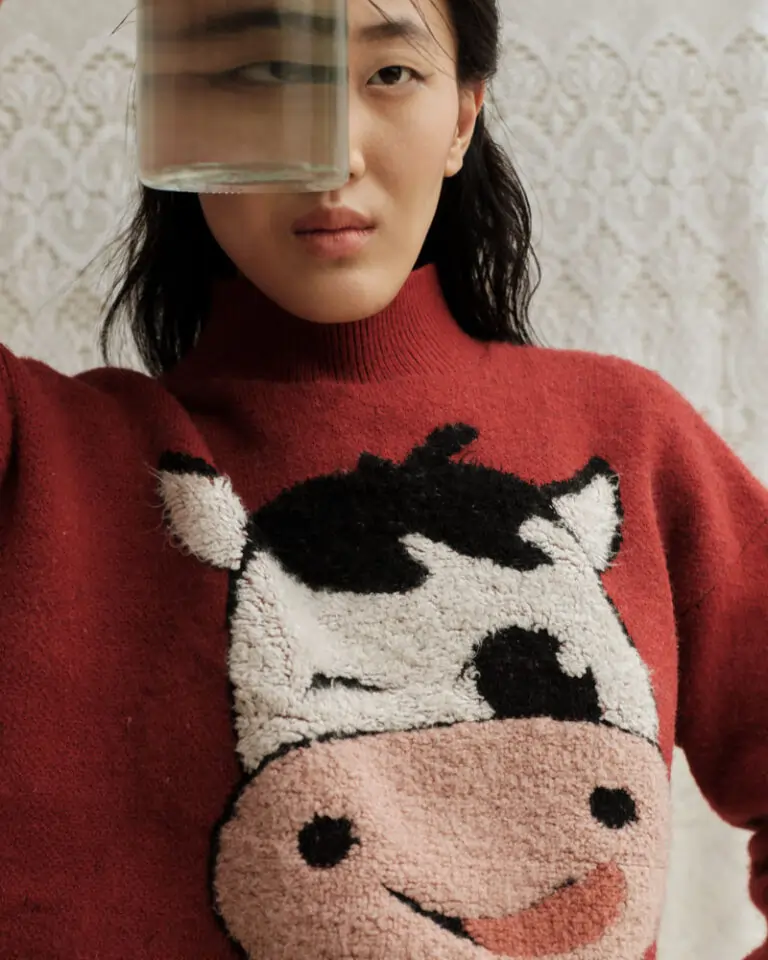 Cow Sweater (2)