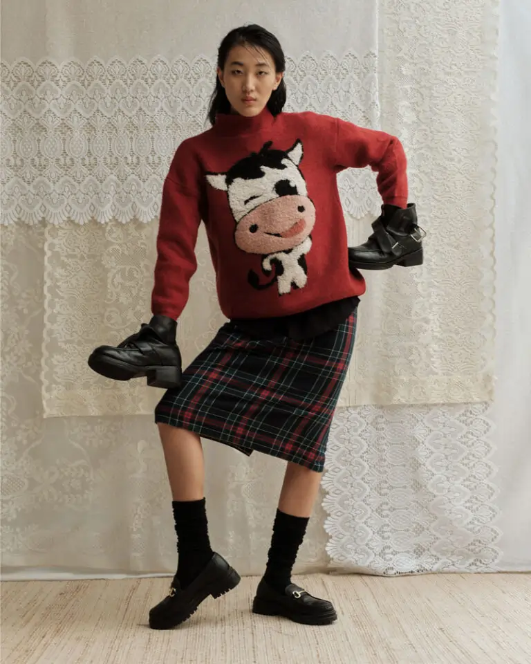 Cow Sweater (3)