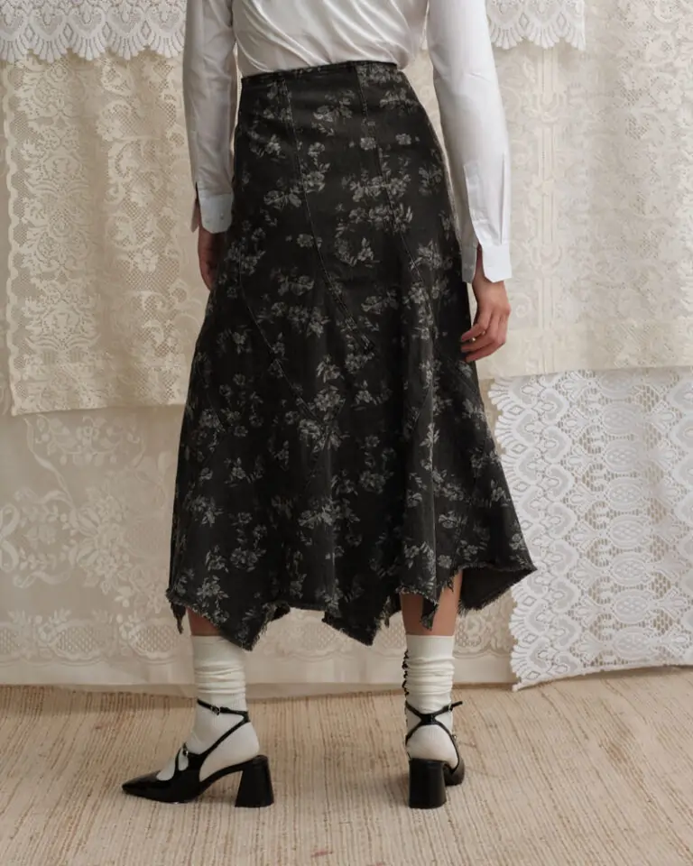 Upcycled – Frayed Floral denim skirt (3)