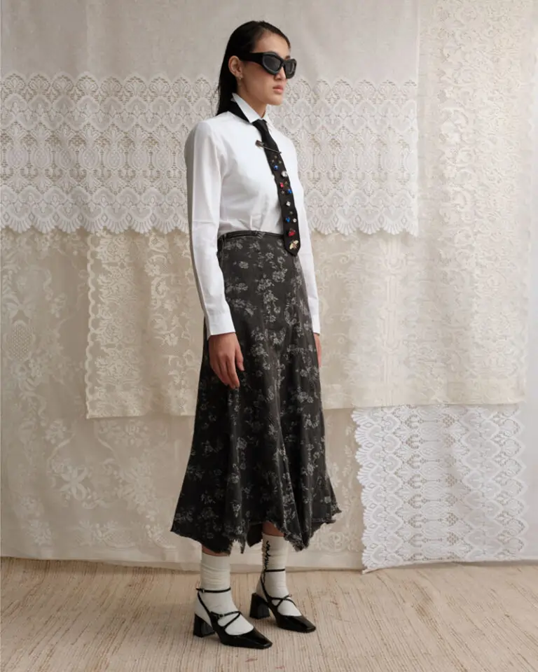 Upcycled – Frayed Floral denim skirt