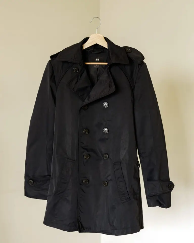 Black Trenchcoat (3)